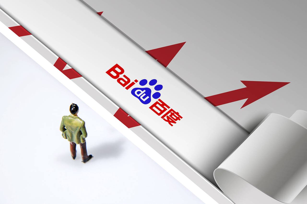 张婧仪香槟粉鱼尾裙